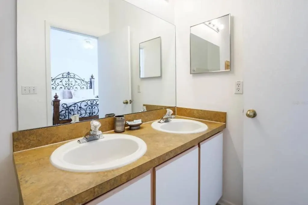 Spacious Vacation Home Near Disney W/ Private Pool- Perfect For Families! Davenport United States