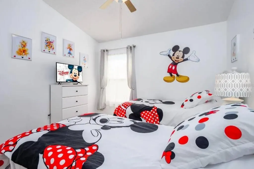 Spacious Vacation Home Near Disney W/ Private Pool- Perfect For Families! Davenport 0*,  United States